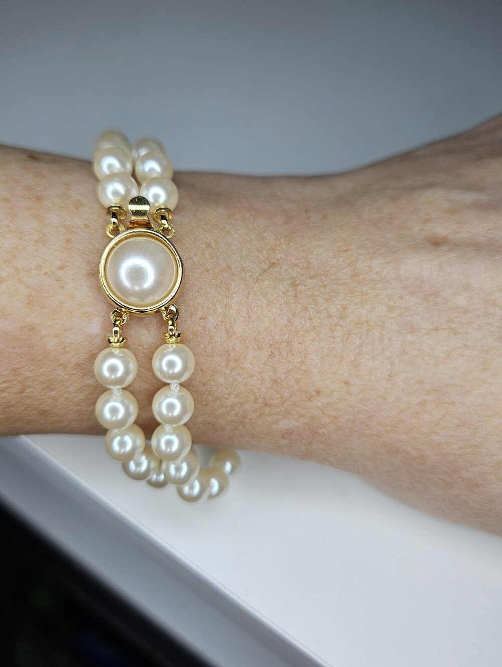 Vintage Elegant‎ Glass Pearl Bracelet Double Strand With Box Clasp